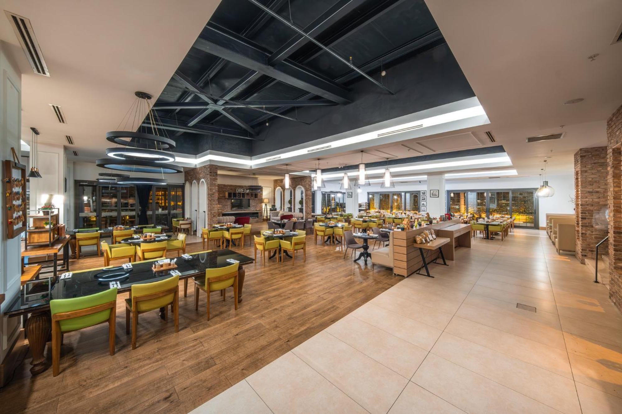 Holiday Inn Ankara - Cukurambar By Ihg Exterior photo