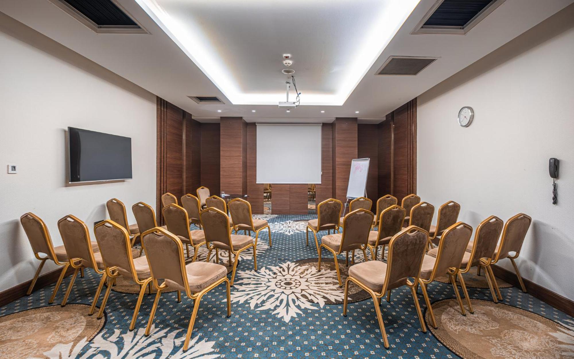Holiday Inn Ankara - Cukurambar By Ihg Exterior photo