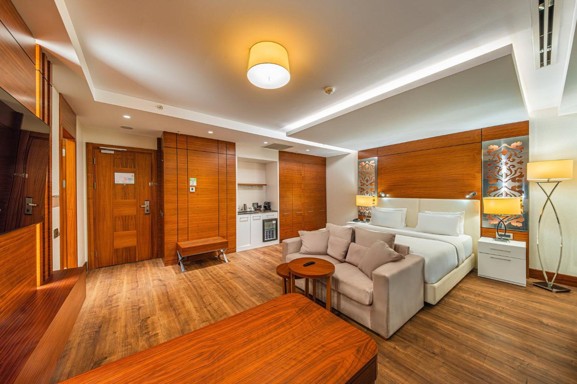 Holiday Inn Ankara - Cukurambar By Ihg Exterior photo