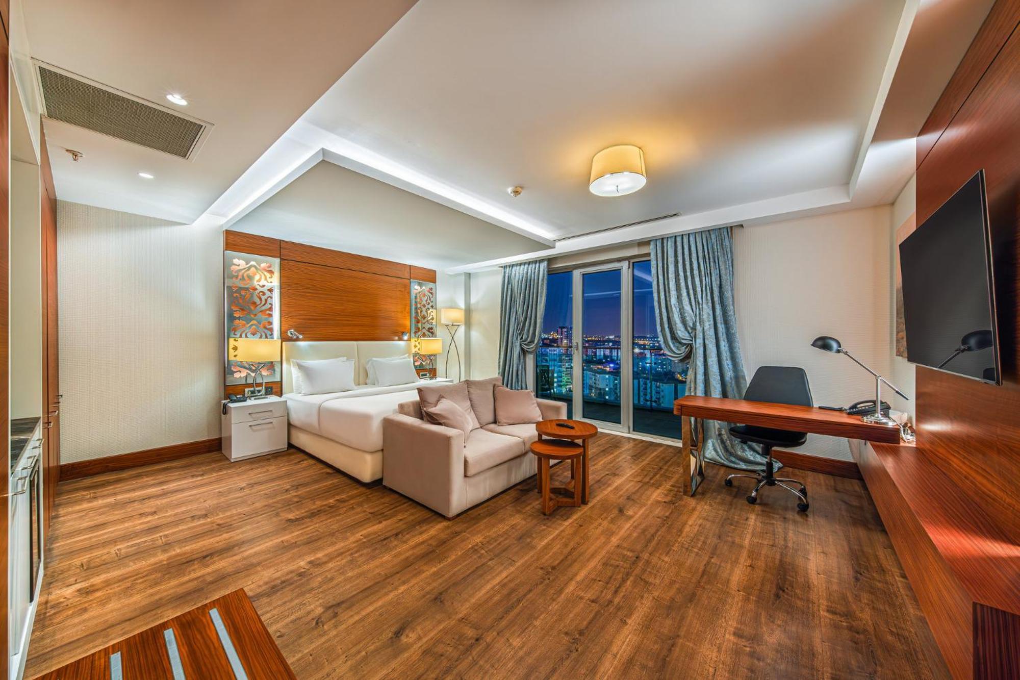 Holiday Inn Ankara - Cukurambar By Ihg Exterior photo