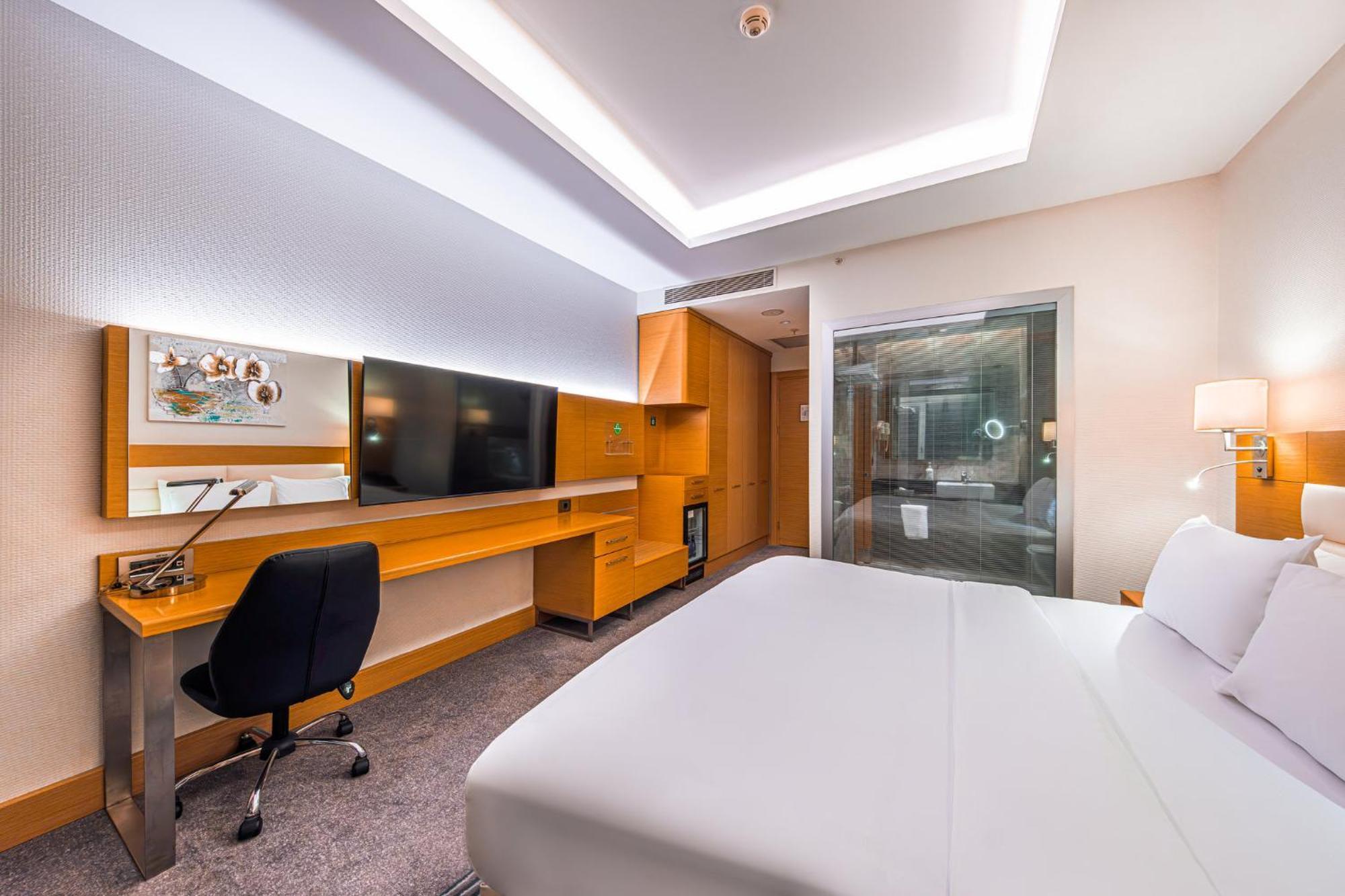 Holiday Inn Ankara - Cukurambar By Ihg Exterior photo