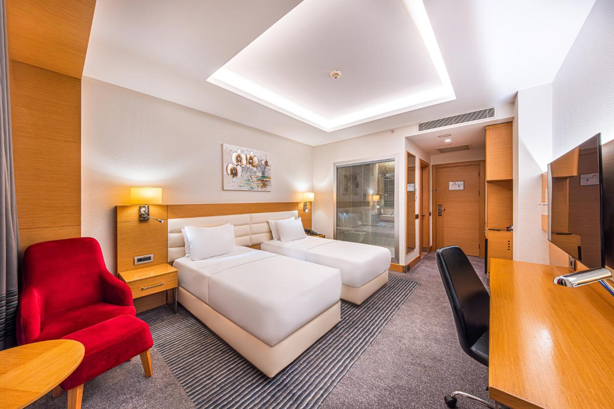 Holiday Inn Ankara - Cukurambar By Ihg Exterior photo